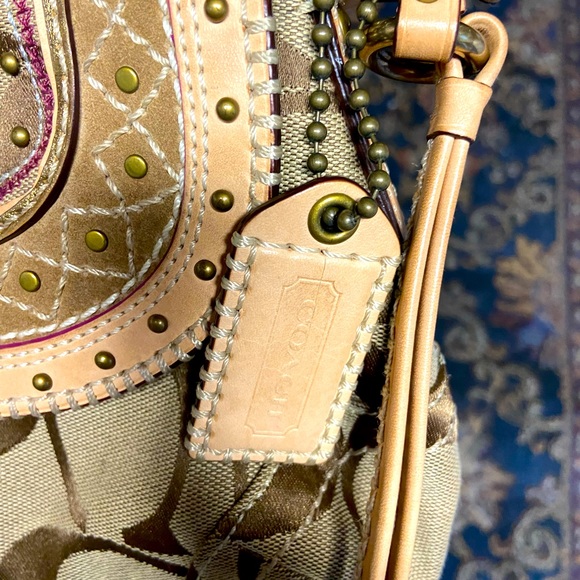 Vintage Coach Limited Edition Signature Soho Flap Studded Hobo Handbag 10484 - Picture 12 of 14